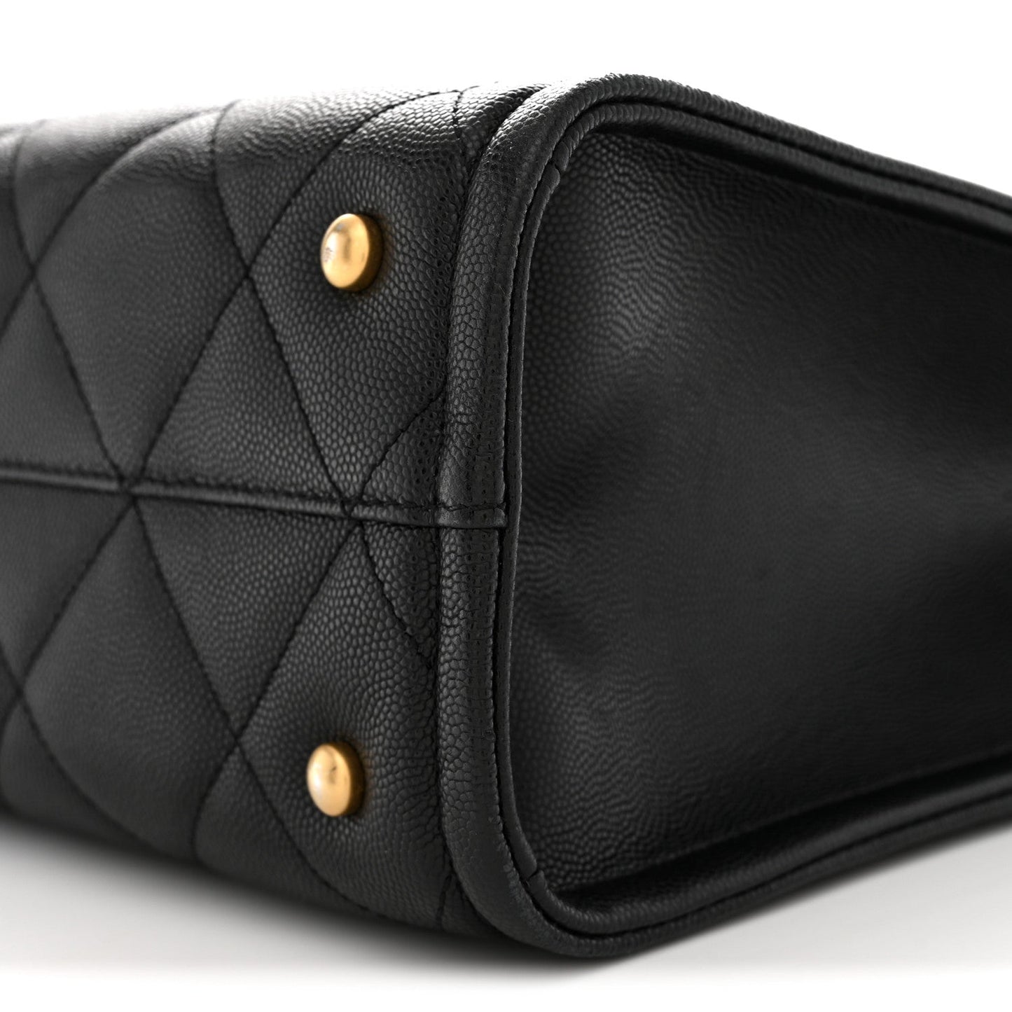 Caviar Quilted Chain Large Shopping Tote With Coin Purse Black