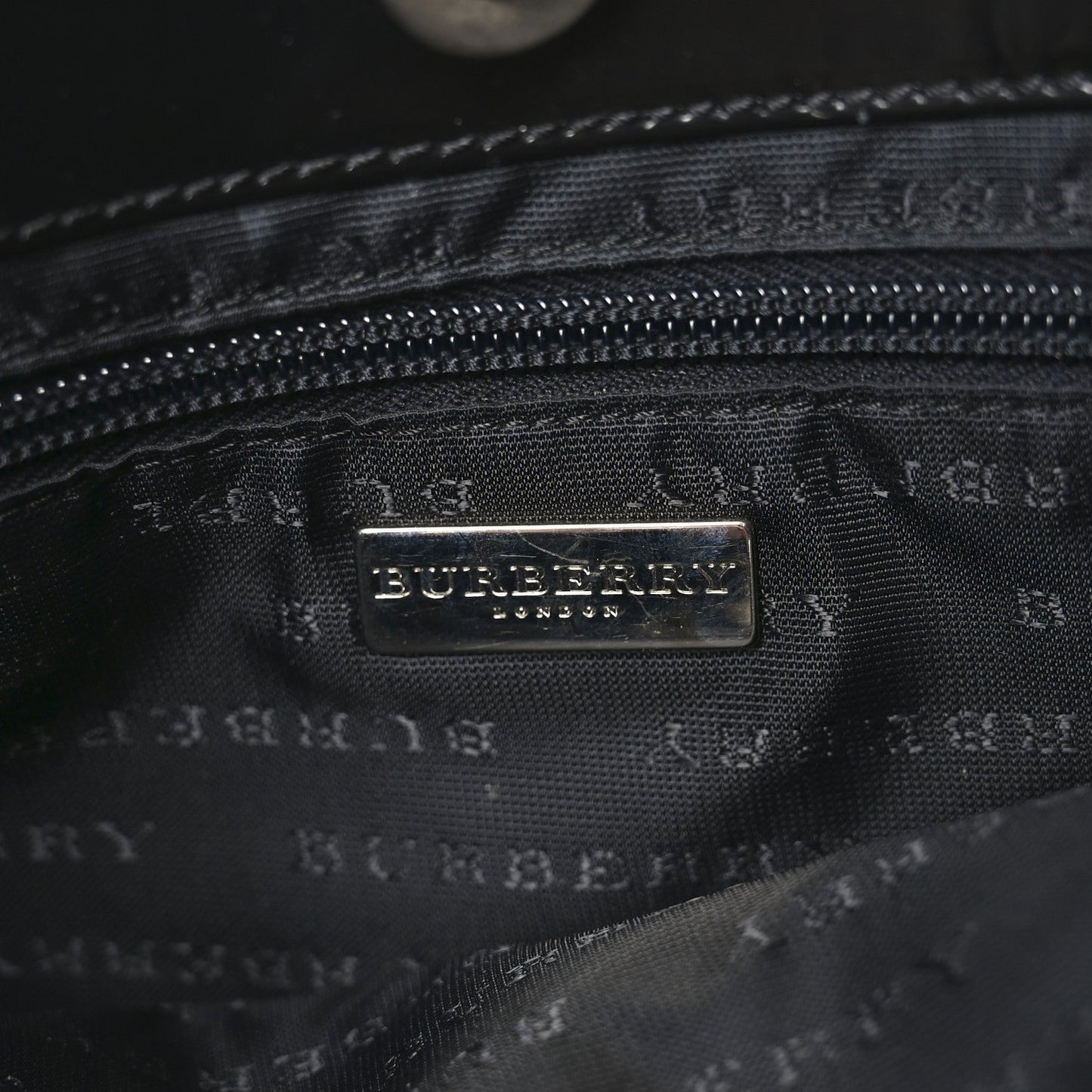Vintage Check Shoulder Bag Black