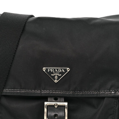 Nylon Vela Messenger Black