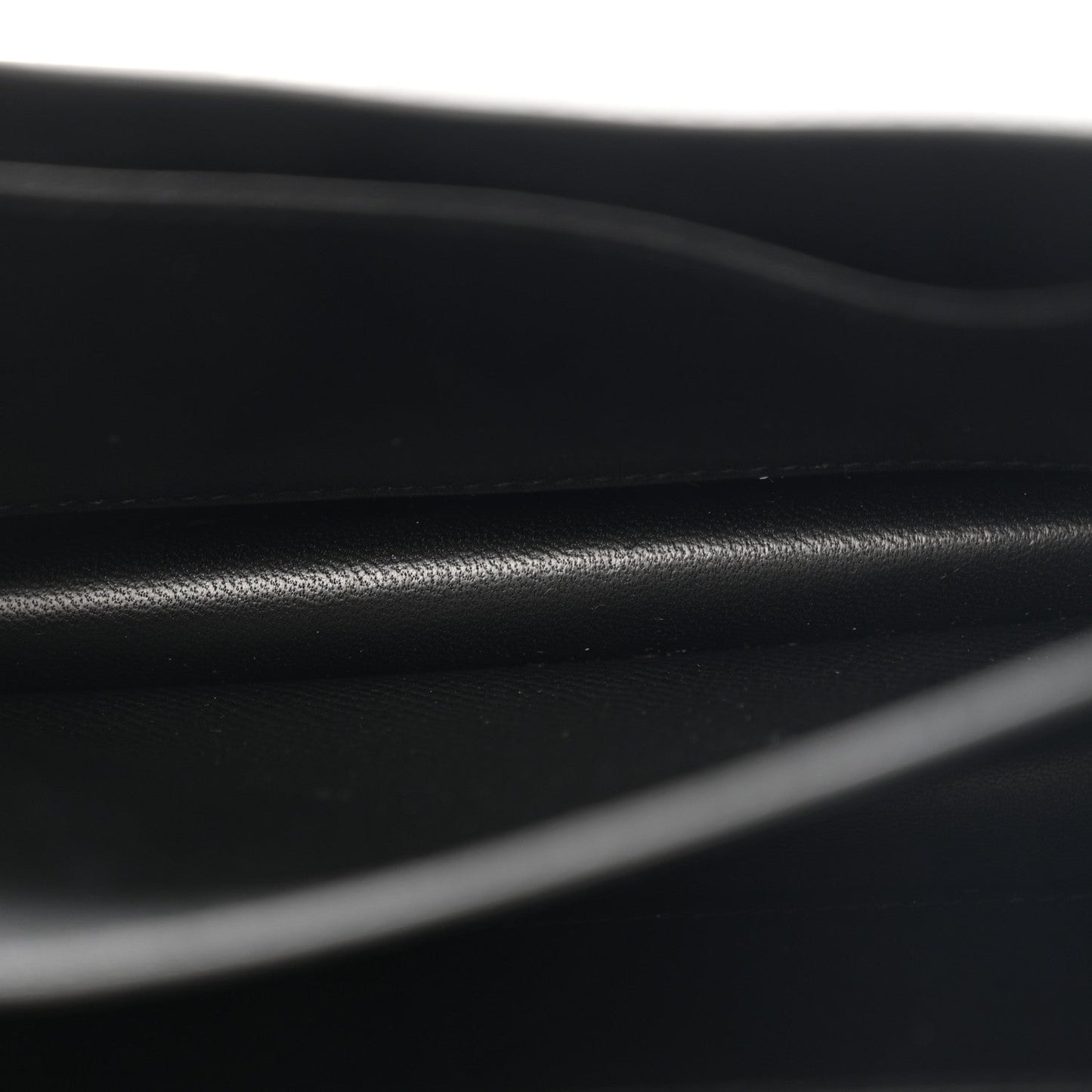 Epsom Constance 18 Black