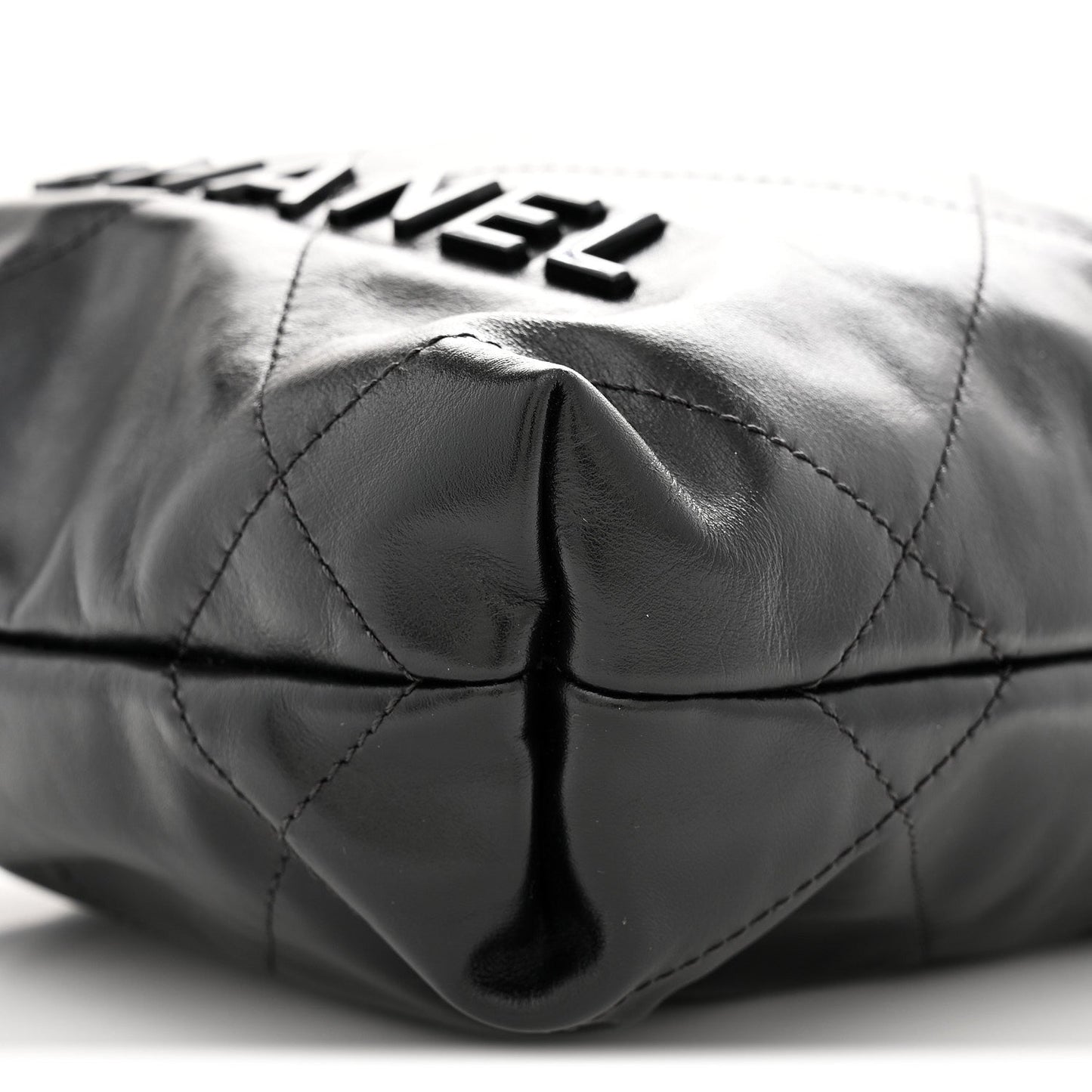 Shiny Calfskin Quilted Mini Chanel 22 So Black