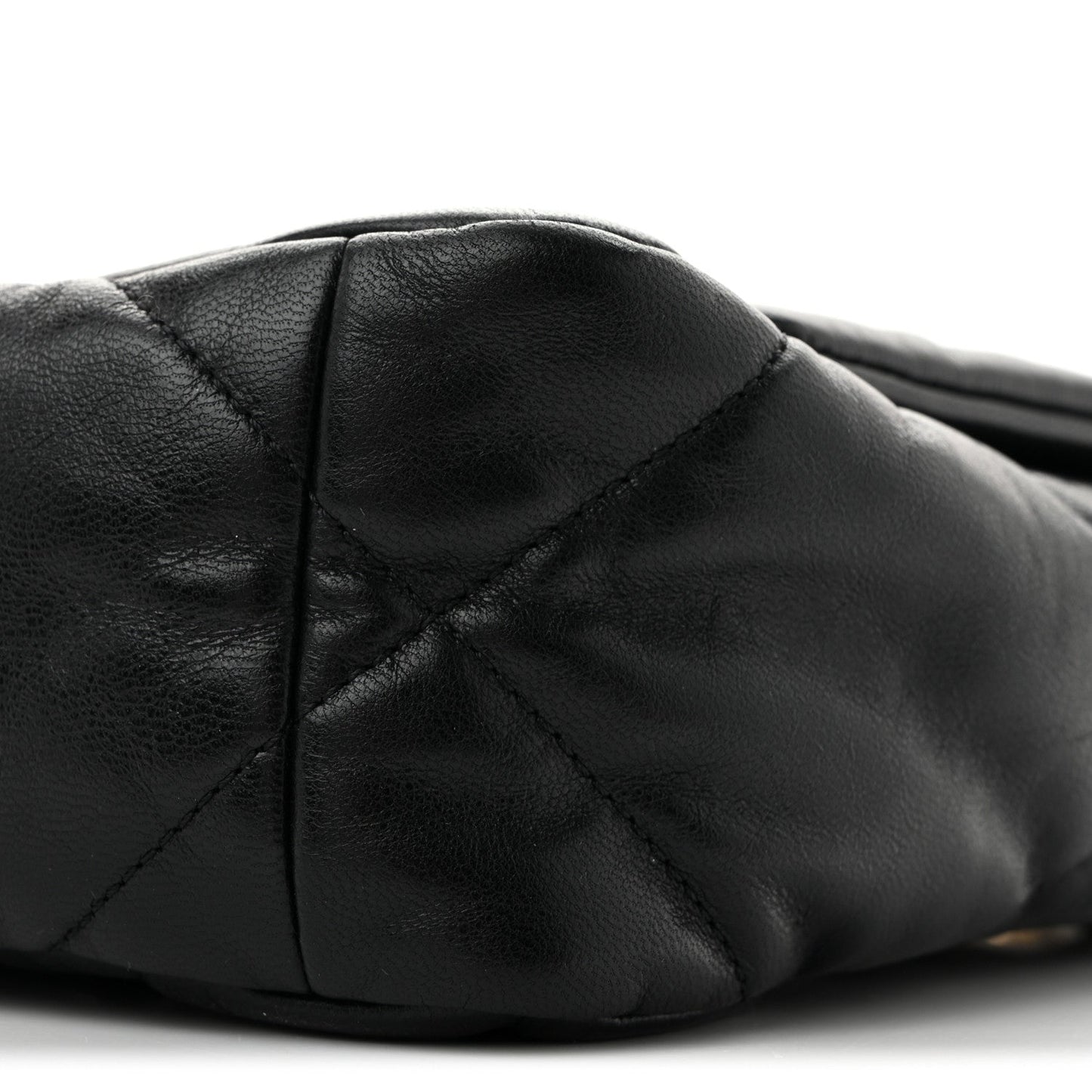Goatskin Quilted Medium Chanel 19 Flap Black