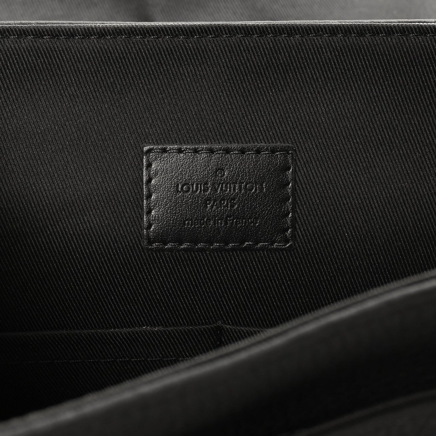Taurillon Christopher Messenger Black