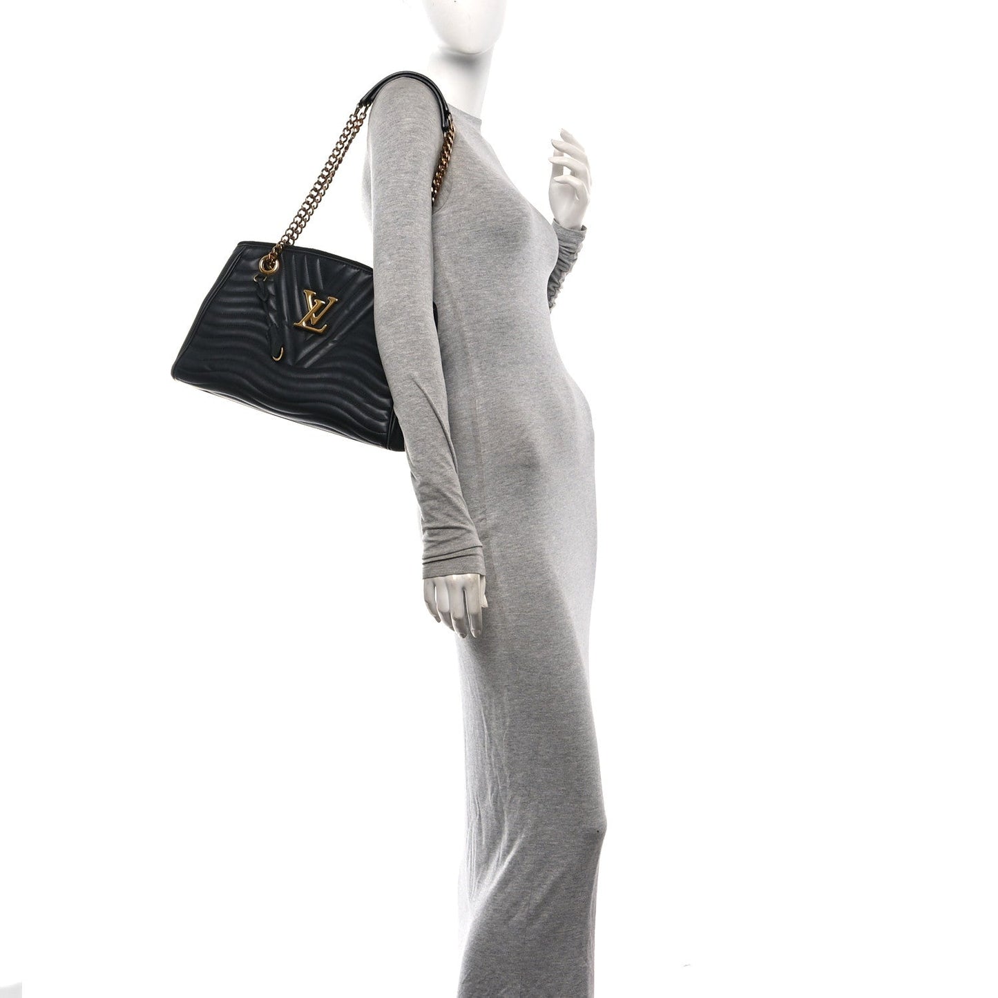 Calfskin New Wave Chain Tote Black
