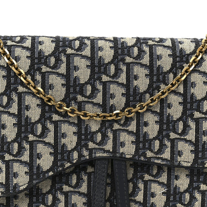 Oblique Saddle Chain Pouch Blue
