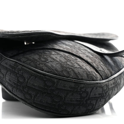 Oblique Mens Saddle Bag Black