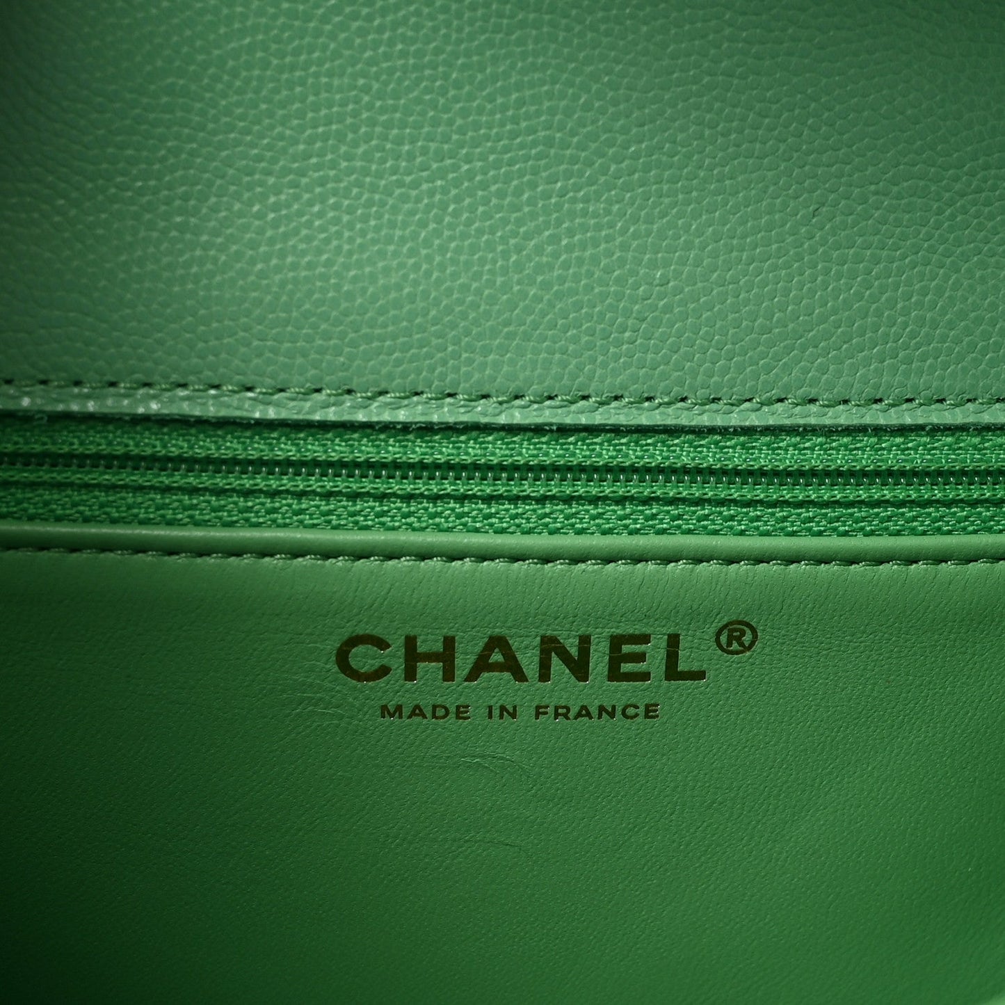 Caviar Quilted Medium Sweet Classic Flap Green