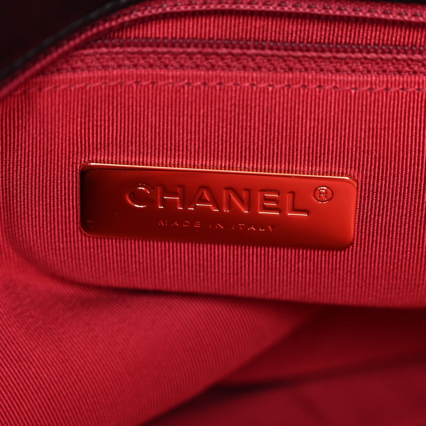 Lambskin Quilted Maxi Chanel 19 Flap Black