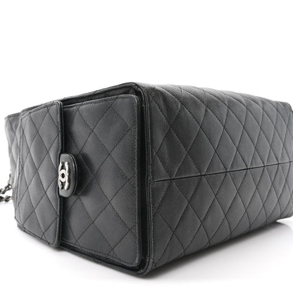 Caviar Quilted Medium Chanel 25 Handbag Black