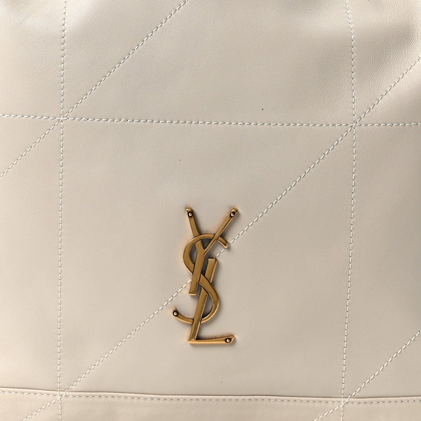 Lambskin Matelasse Monogram Medium Jamie 4.3 Pochon Crema Soft