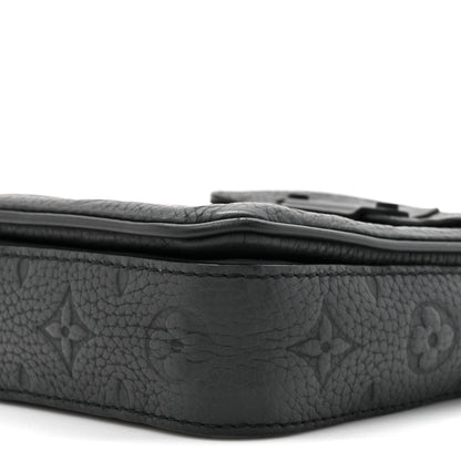 Taurillon Monogram S Lock Wearable Wallet Black