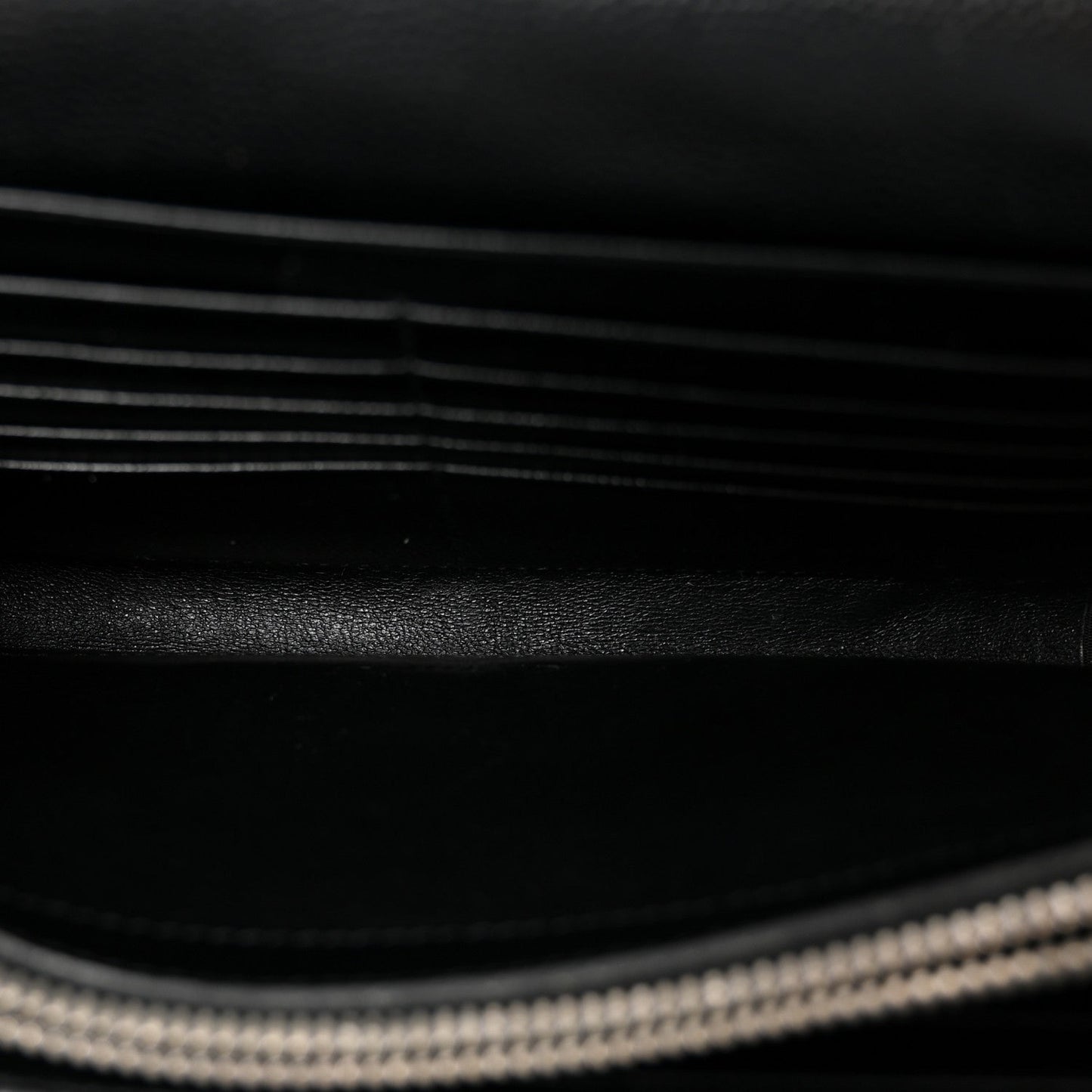 Grain De Poudre Matelasse Chevron Monogram Chain Wallet Black