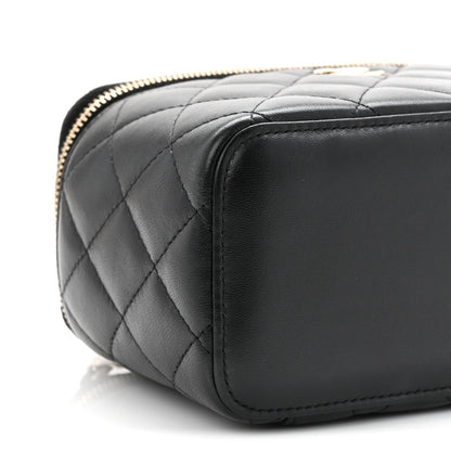 Lambskin Quilted Small Top Handle Vanity Case With Chain Black