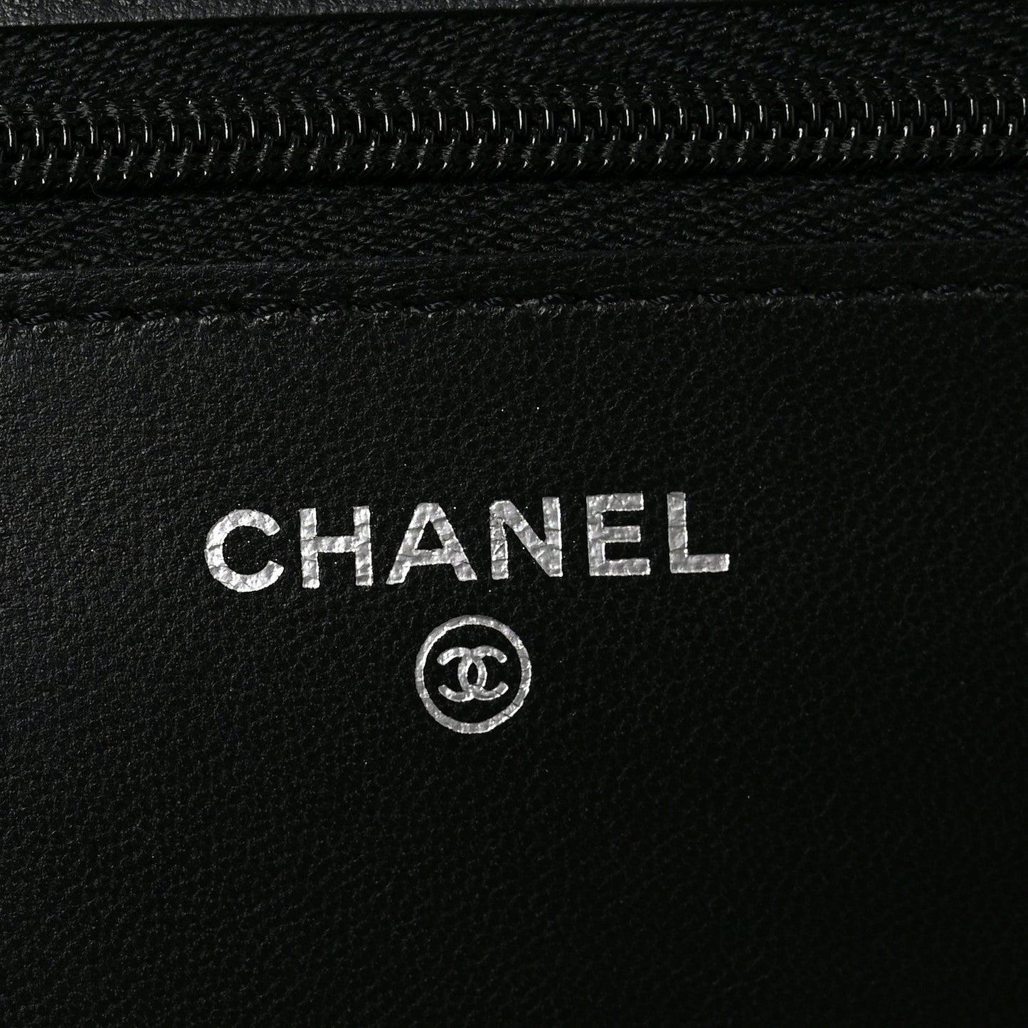Lambskin Quilted Wallet On Chain WOC Black