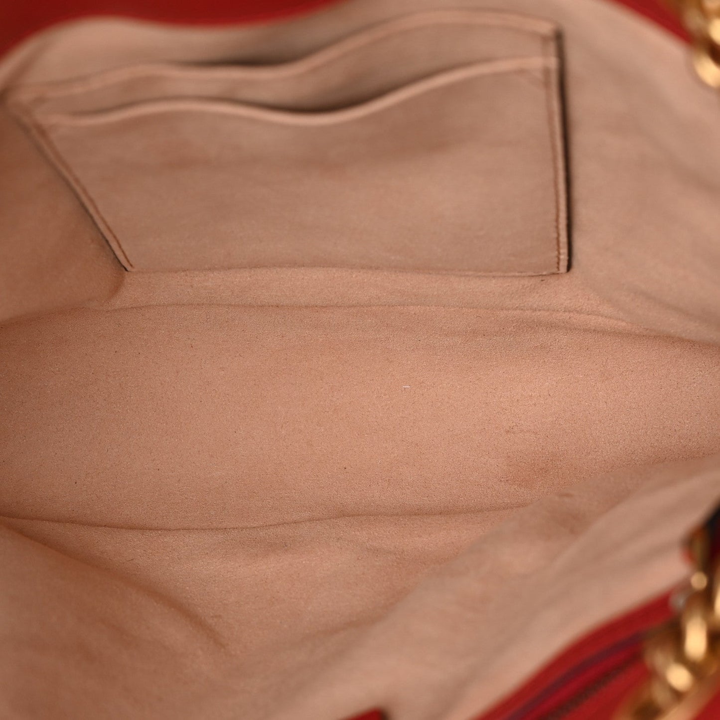 Calfskin Matelasse Medium GG Marmont Open Top Shoulder Bag Hibiscus Red