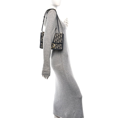 Oblique 30 Montaigne Flap Bag Blue