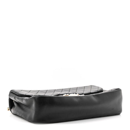 Lambskin Medium Westminster Pearl Flap Black