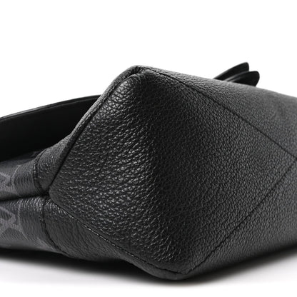 Monogram Eclipse Saumur Messenger NV Black