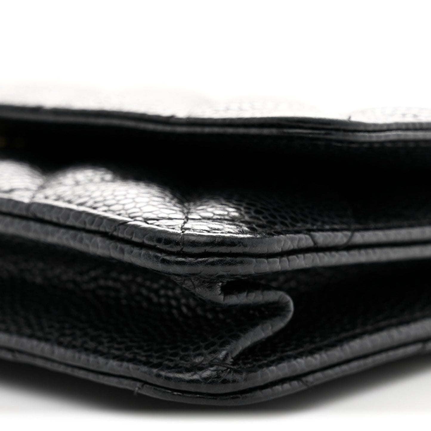 Caviar Quilted Wallet on Chain WOC Black