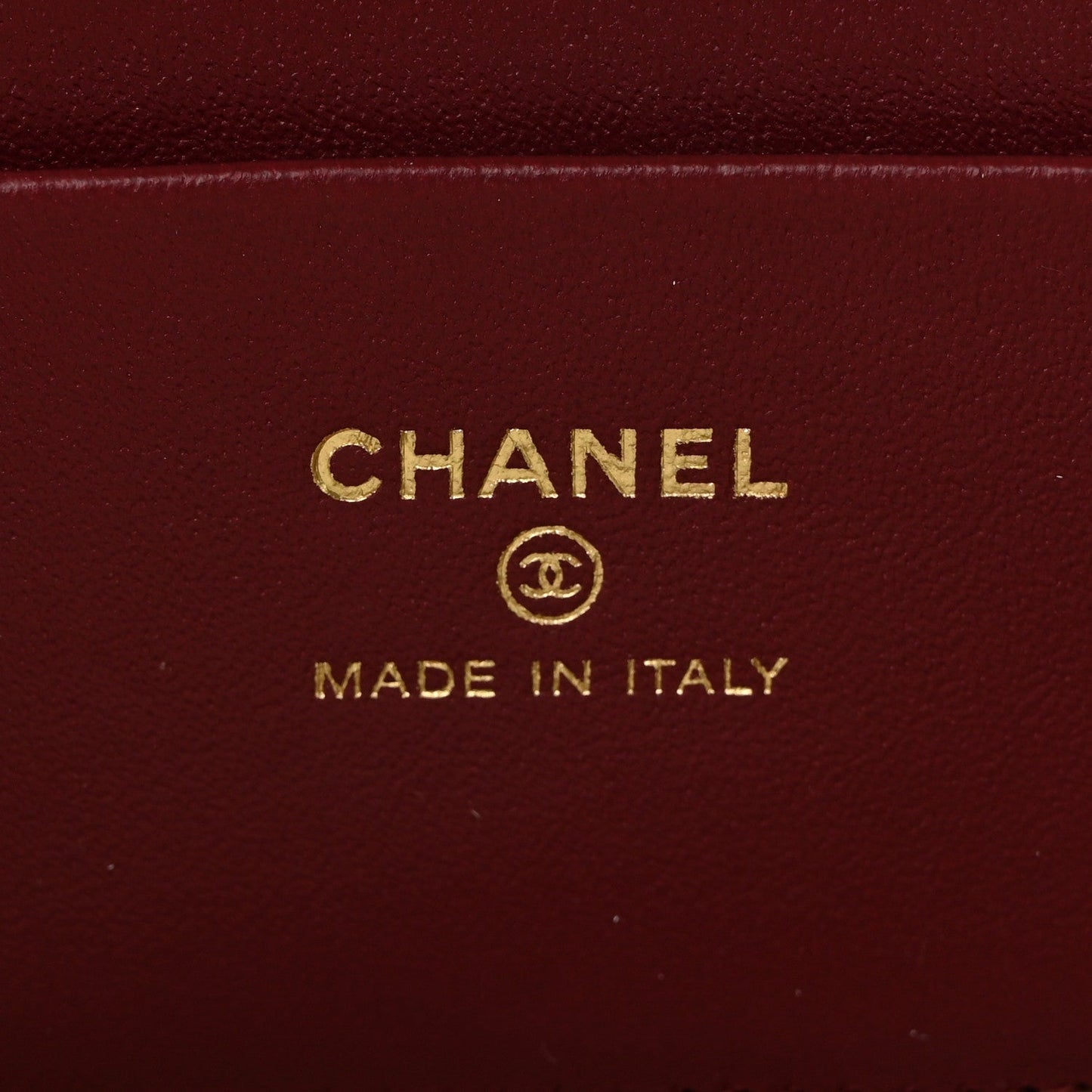 Grained Calfskin Top Handle Slim Vanity Case With Chain Camel
