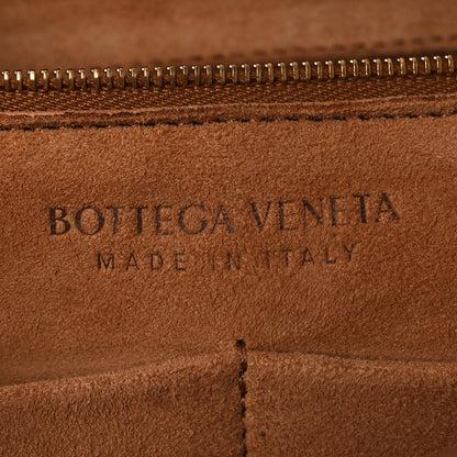 Grained Calfskin Maxi Intrecciato Medium Arco Nude