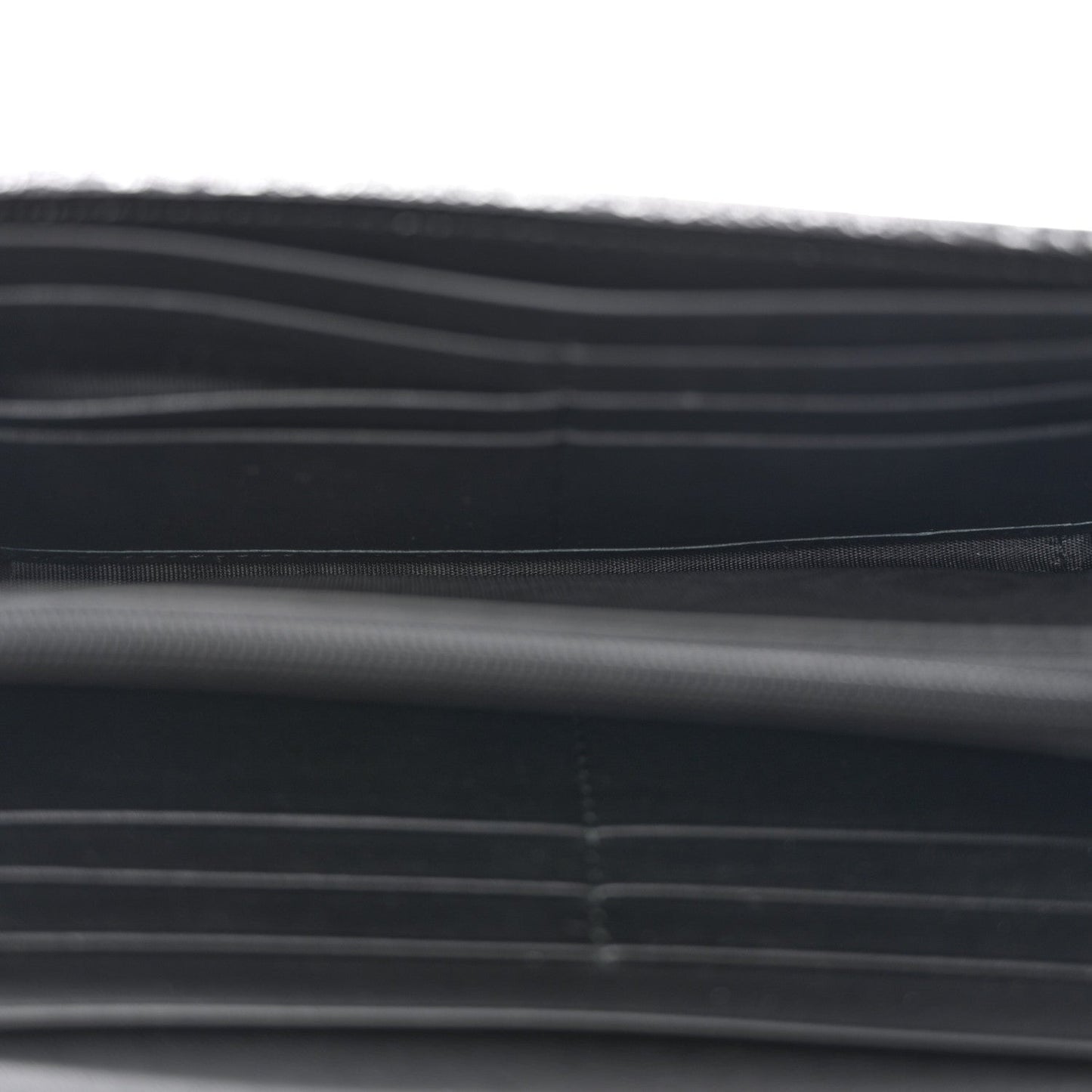 Suede Patent Web Ophidia Wallet On Chain Black