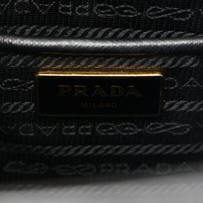 Saffiano Medium Galleria Double Zip Tote Black