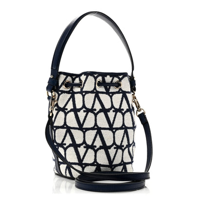 Toile Iconographe Nappa Mini Vlogo Signature Bucket Bag White Worker