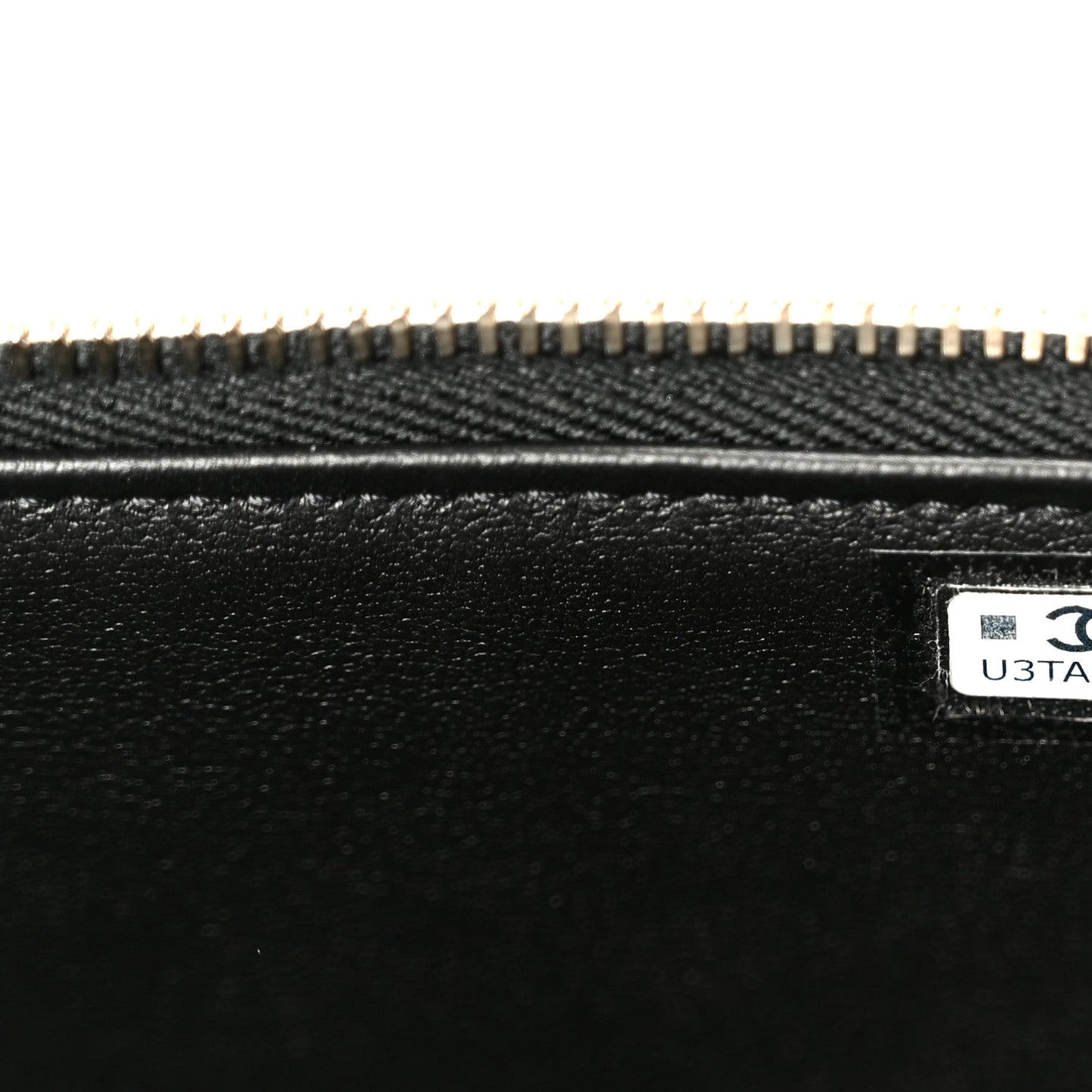 Shiny Lambskin Quilted CC Links Small Vanity Case With Chain Black