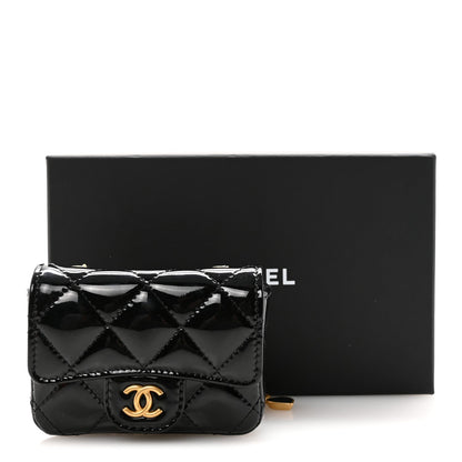 Patent Enamel Quilted Coco Hearts Clutch With Chain Black