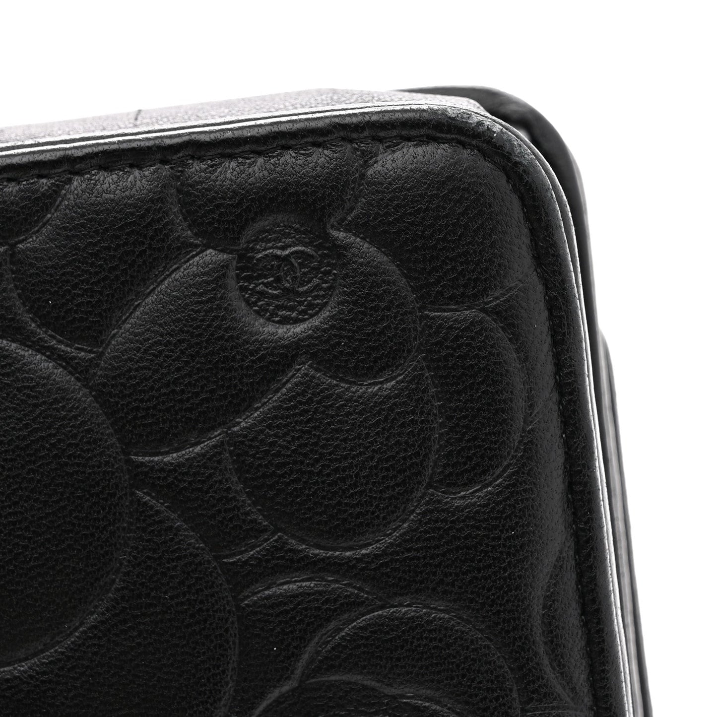 Lambskin Camellia Embossed Wallet On Chain WOC Black
