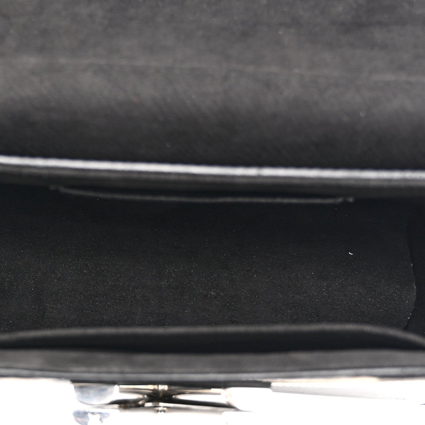 Epi Monogram Twist Shoulder Bag MM Black