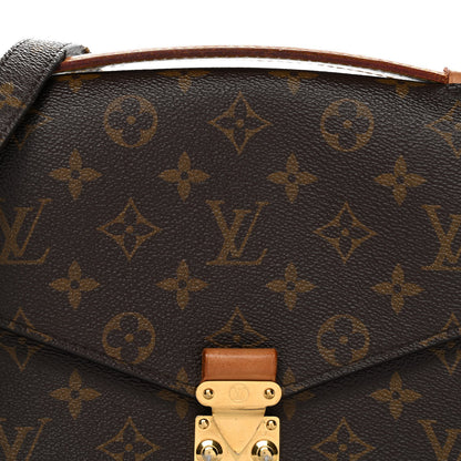 Monogram Pochette Metis