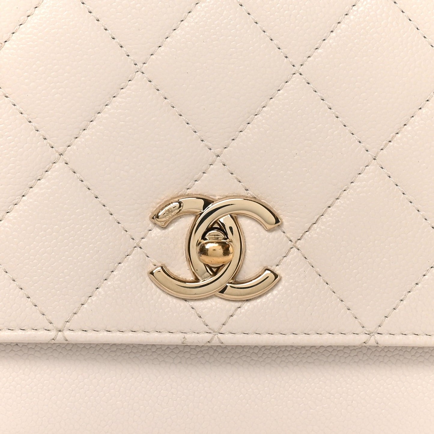 Caviar Quilted Medium Business Affinity Flap White