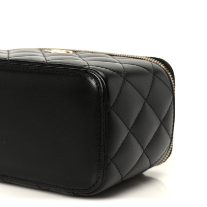 Lambskin Quilted Small Top Handle Vanity Case With Chain Black