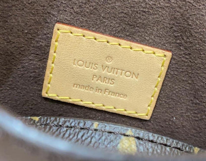LOUIS VUITTON Metis Hobo Monogram Canvas Shoulder Bag Brown