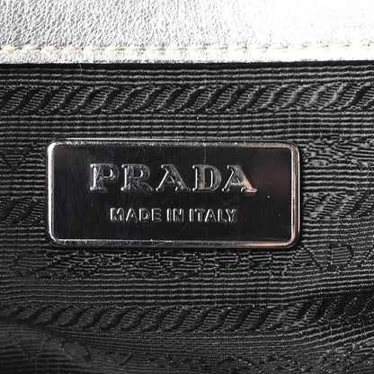 Metallic Nappa Gaufre Messenger Tote Argento