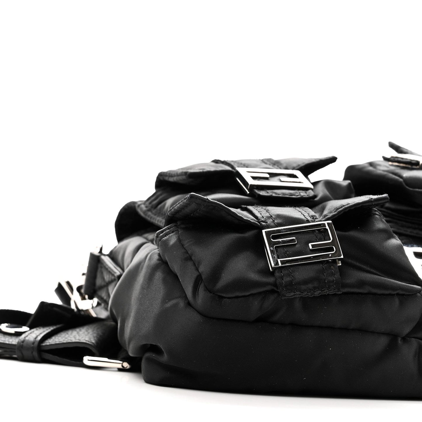 Econyl Cuoio Romano Multipocket Baguette Black