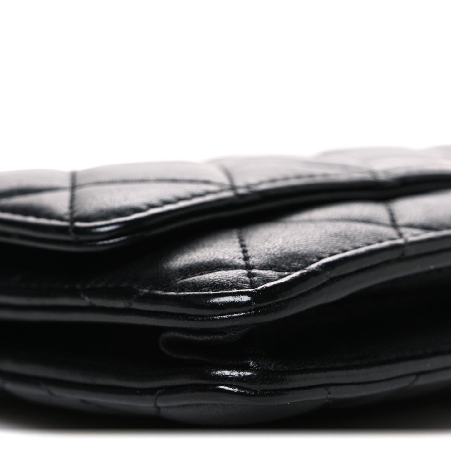 Lambskin Quilted Wallet On Chain WOC Black