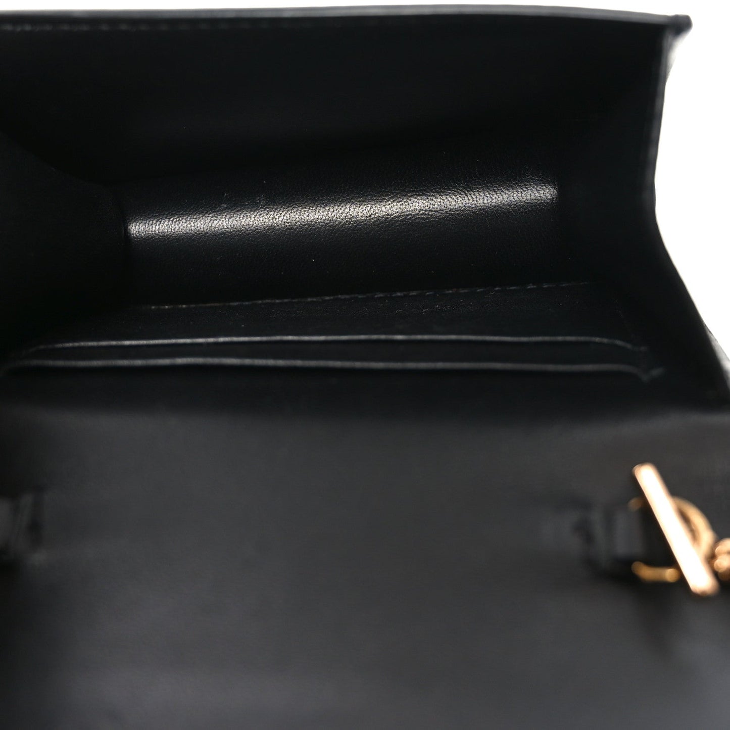 Vitello Mini Virtus Chain Clutch Black