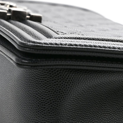 Caviar Quilted Medium Boy Flap Black