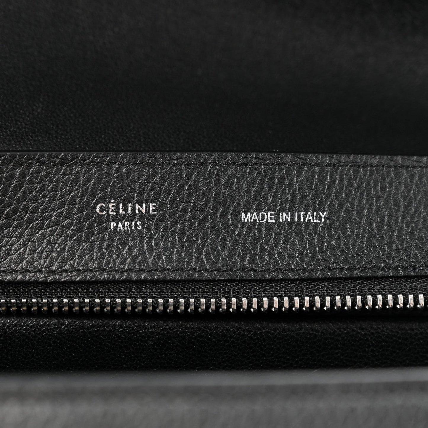 Drummed Calfskin Suede Medium Trapeze Black