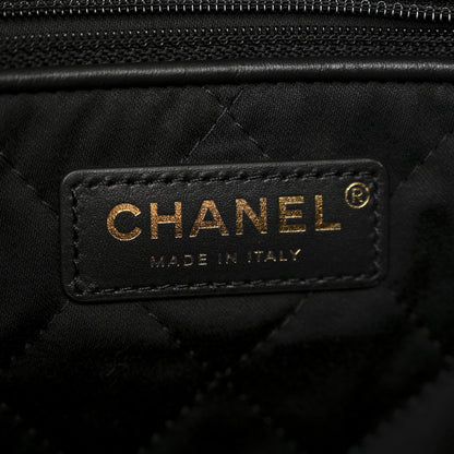 Shiny Calfskin Quilted Chanel 22 Black