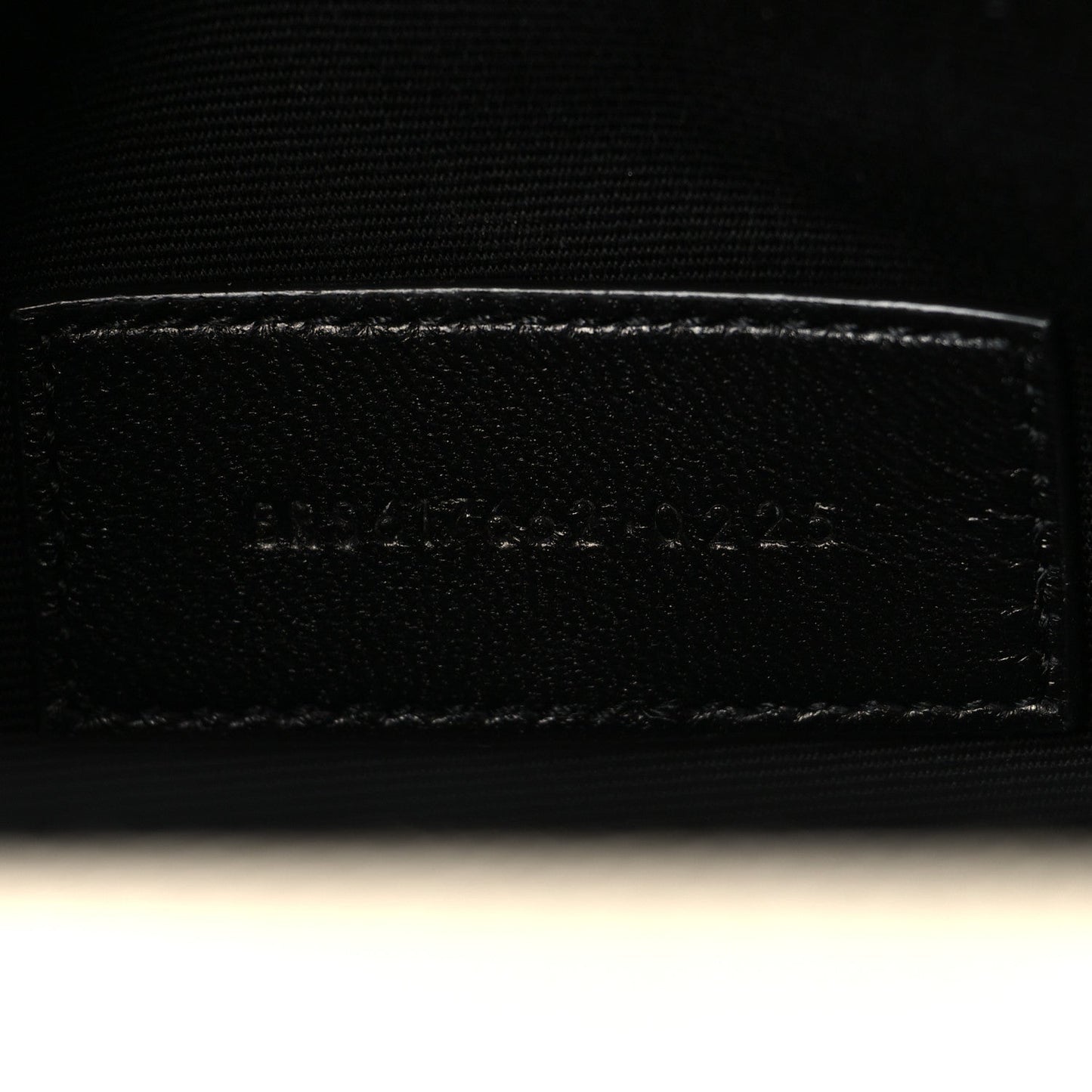 Grain De Poudre Matelasse Chevron Cassandre Envelope Chain Wallet Crema Soft