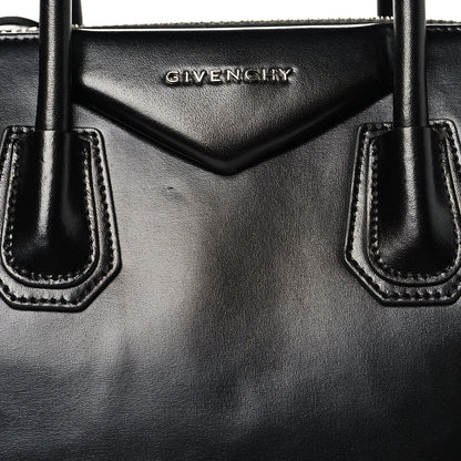 Shiny Lord Calfskin Small Antigona Black