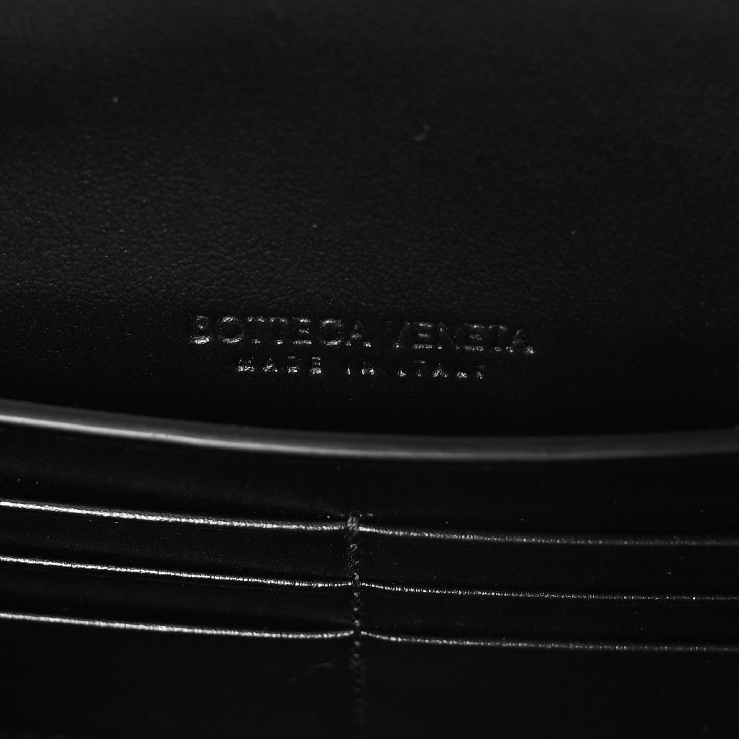 Nappa Intrecciato Long Andiamo Top Handle Clutch Black