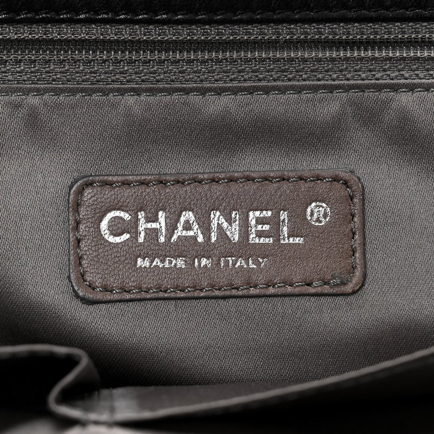 Lambskin Pearl Obsession Flap Black