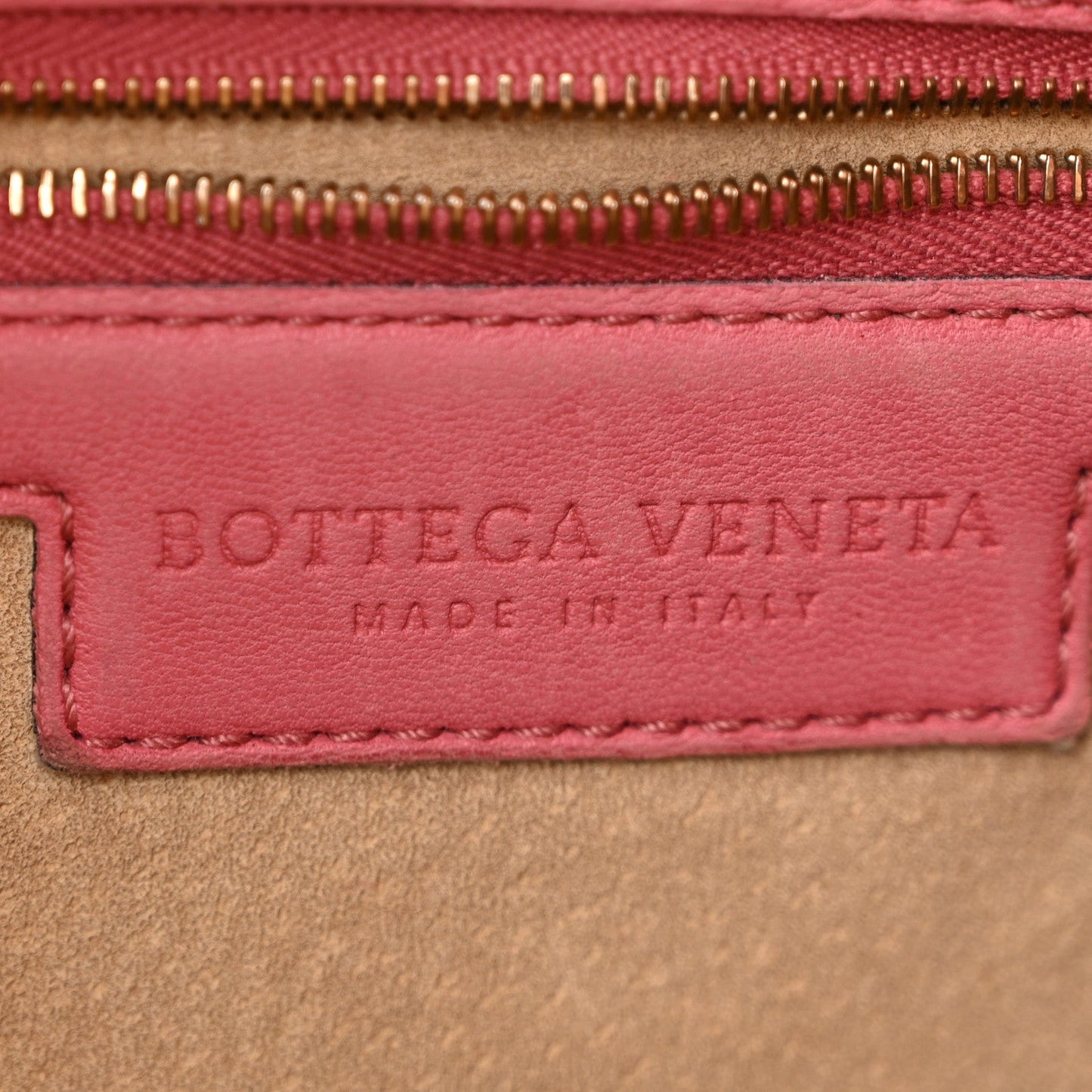 Nappa Intrecciato Medium Veneta Hobo Quarzo