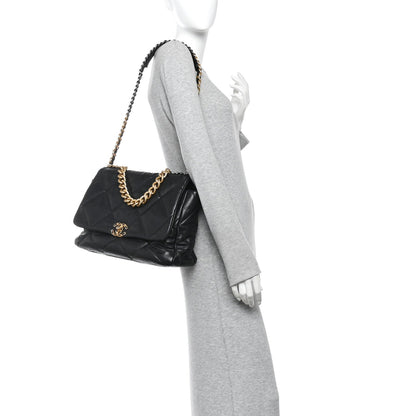 Lambskin Quilted Maxi Chanel 19 Flap Black