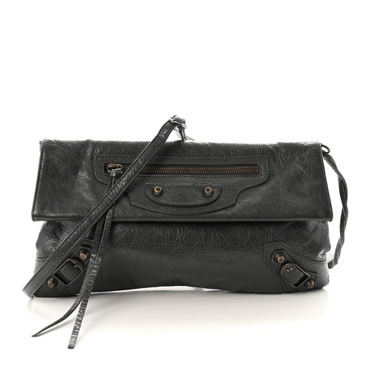 Agneau Classic Hardware Envelope Strap Clutch Gris Fossile